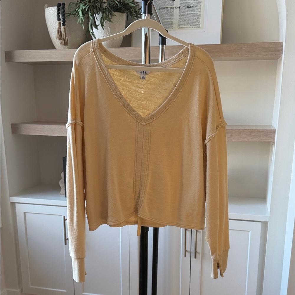JoyLab Casual V-Neck Top